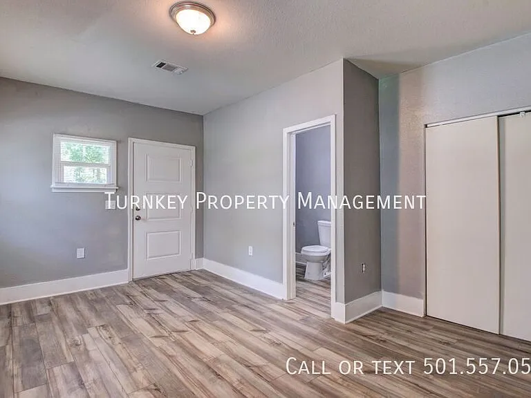 1822 Booker St — Photo 6