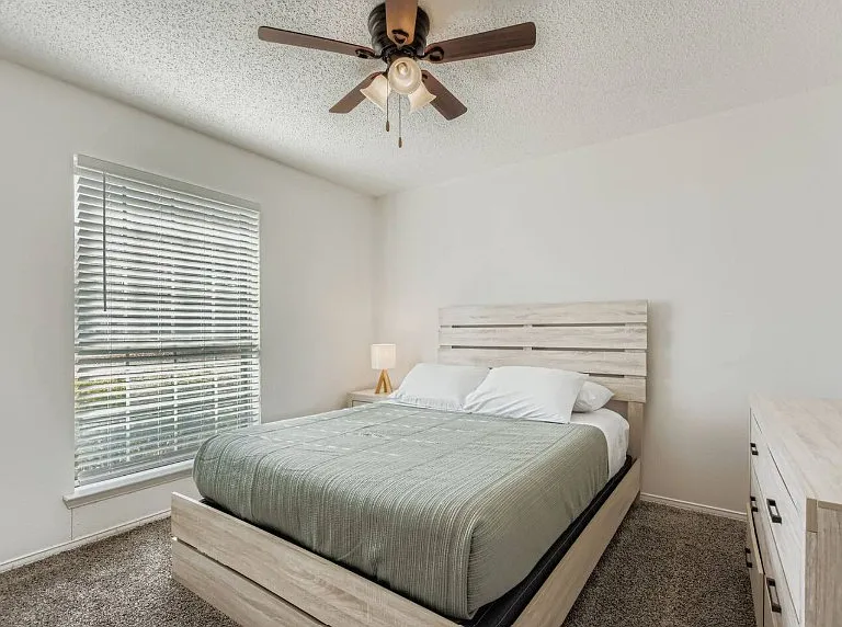 1711 Windsong Trl — Photo 17