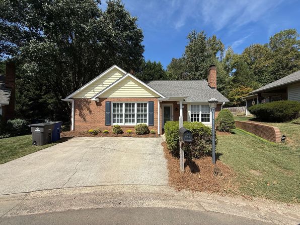 815 Meadowstone Dr