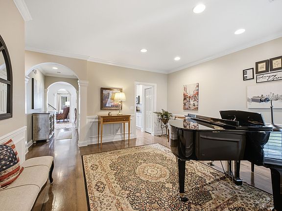 5th image of 1144 French Town Ln
