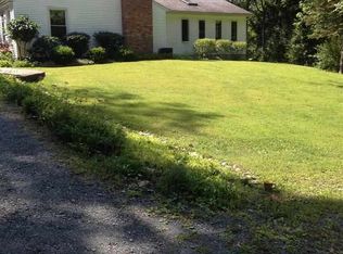 524 Old Best Rd, West Sand Lake, NY 12196