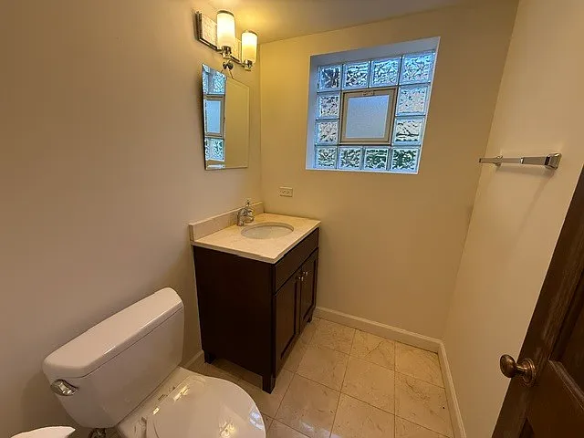 2185 Lee St — Photo 14