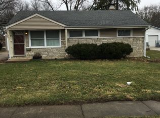 460 Margaret Ter, Cary, IL 60013