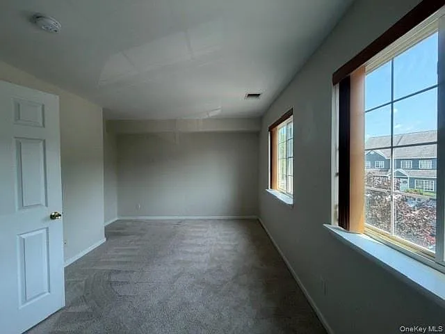 1403 Scarborough Dr — Photo 20