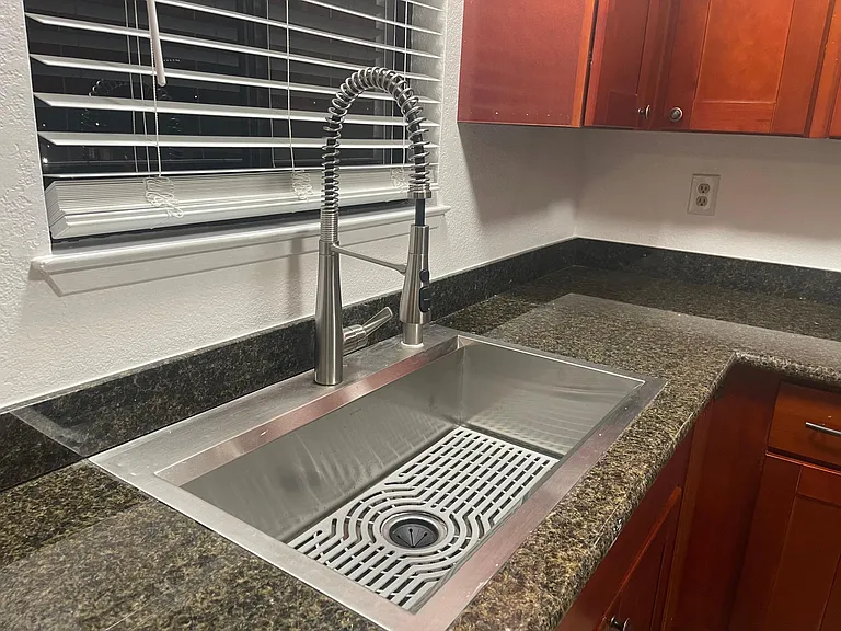 215 Hillcrest Ave #1 — Photo 8