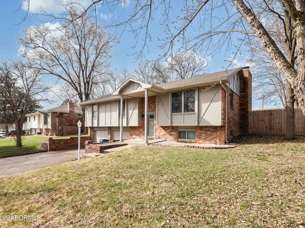 4708 Rainbow Hills Rd, Jefferson City, MO 65109