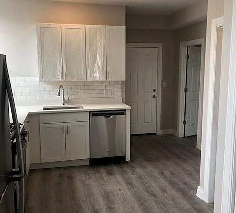 2nd image of 2815 N Hamlin Ave #2