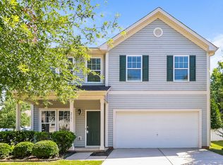 2101 Lake Vista Dr, Mount Holly, NC 28120