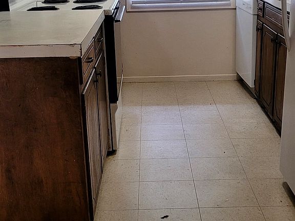 3rd image of 65 W Elmwood Dr Unit C