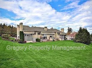 7250 Old Redmond Rd APT J136, Redmond, WA 98052