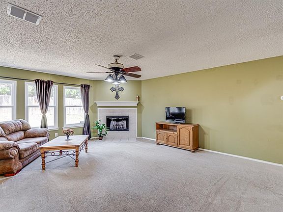 5th image of 7111 Lake Hawkins Dr