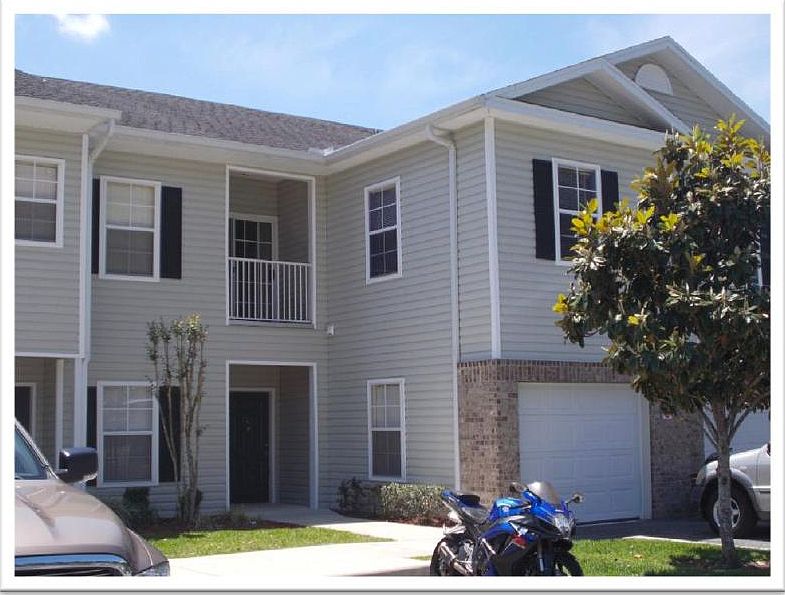 1st image of 4867 NW 46th Pl #3703