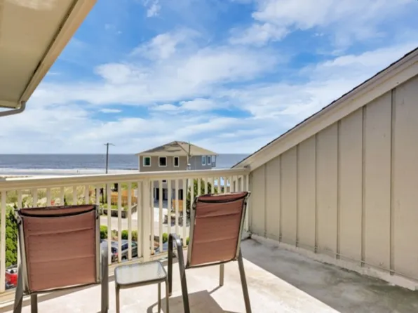 (undisclosed Address), Carolina Beach, NC 28428