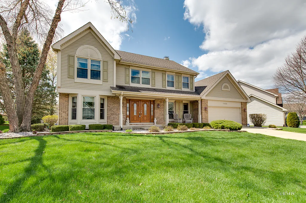 1450 Canter Ln photo 1
