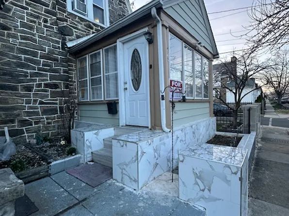 142 Powell Ln, Upper Darby, PA 19082