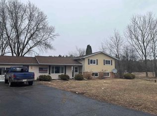 W5904 Poertner Rd, Neillsville, WI 54456