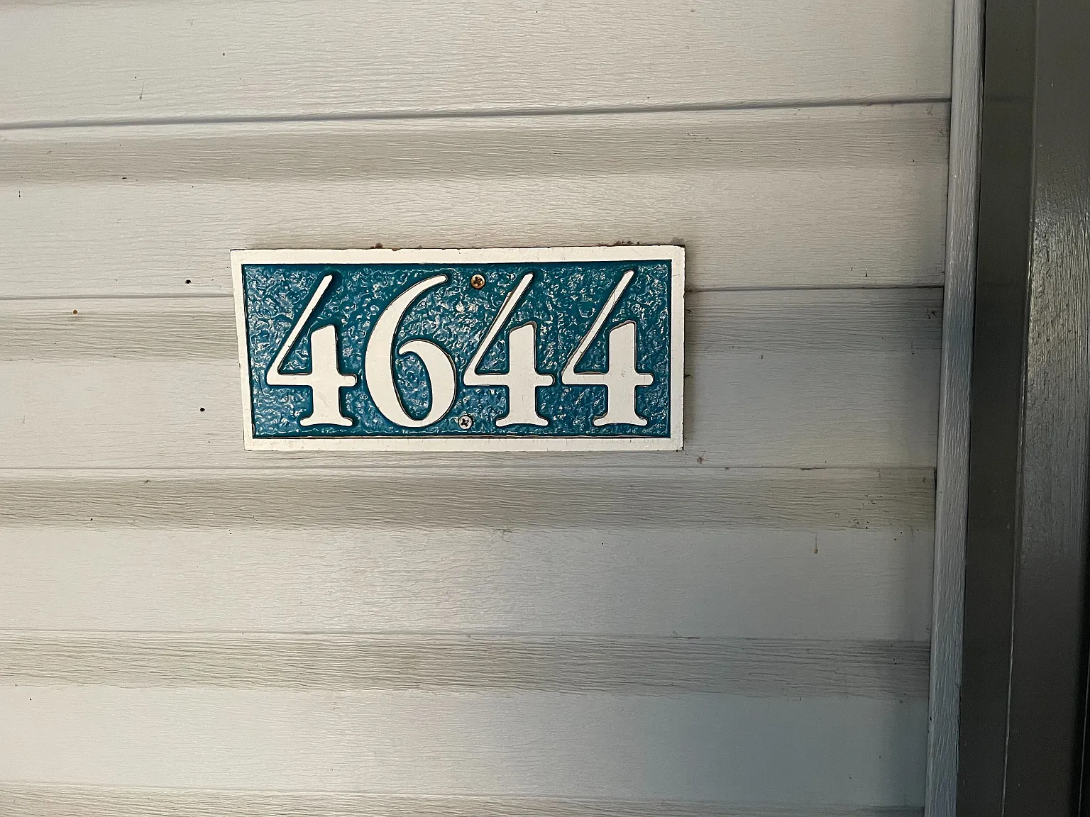 3 bed, $1,249 — Photo 1