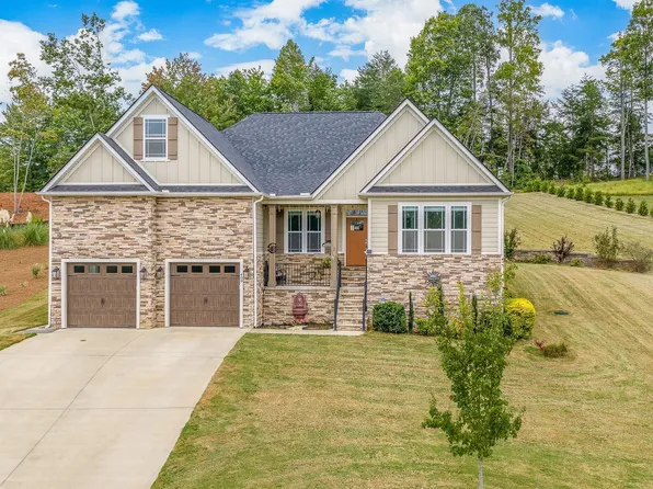 409 Navajo Ct, Marietta, SC 29661