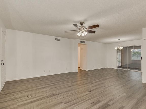 3rd image of 4625 E Emelita Ave