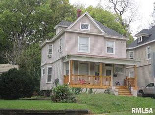 817 Spring St, Peoria, IL 61603