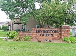 4122 Lexington Dr NE APT D, Cedar Rapids, IA 52402