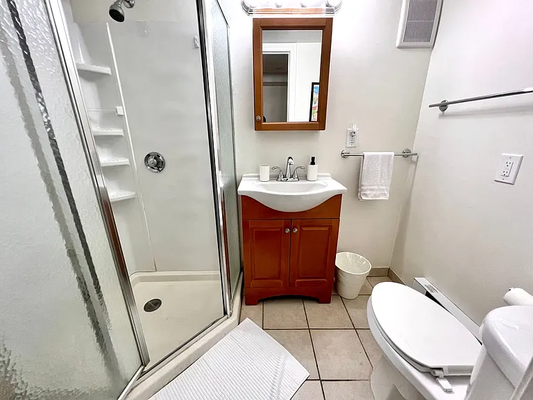 21 Sunset St #1A — Photo 22