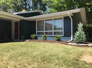 3435 52nd St, Moline, IL 61265