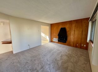 409 NE 8th St, Grants Pass, OR 97526