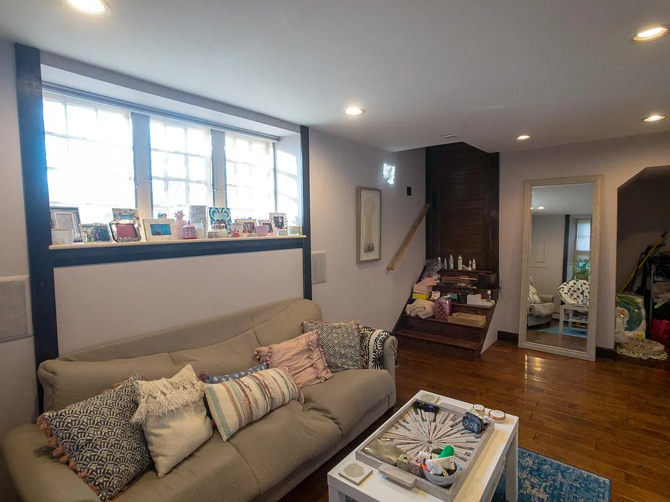 45 Irving St #2