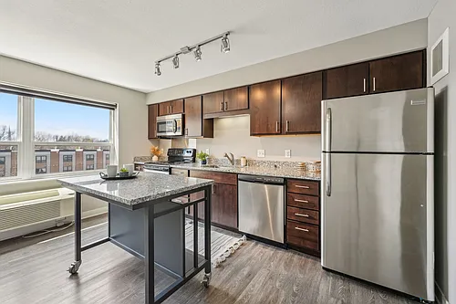 Spectrum Apartments & Townhomes Photo 1