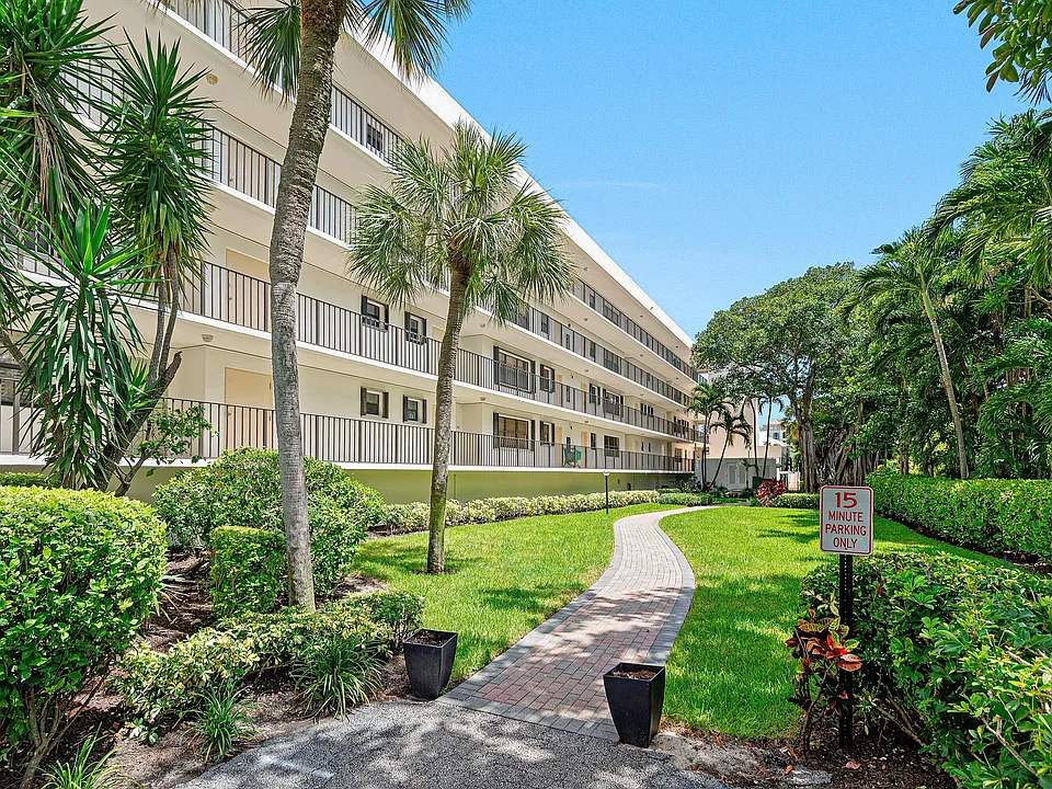 277 N Ocean Blvd #1040