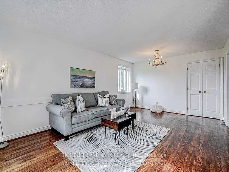 44 Frontenac Ave — Photo 7
