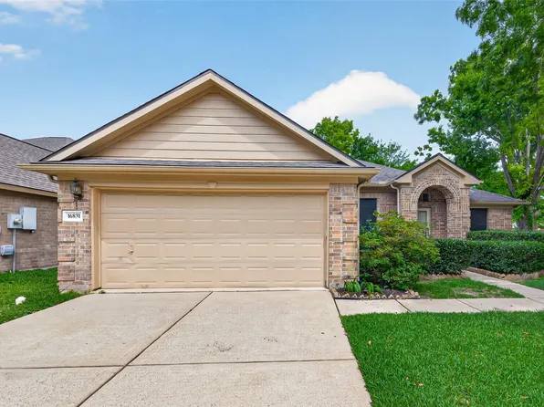 16831 Dunbar Grove Ct, Sugar Land, TX 77498