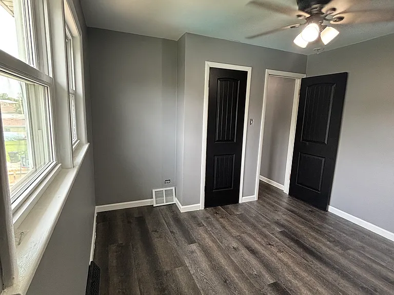 10624 Mayfield Ave #2 — Photo 23