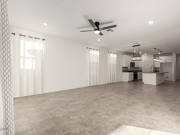 5th image of 8937 W ALBENIZ Place