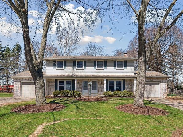 1976 Bloomfield Dr