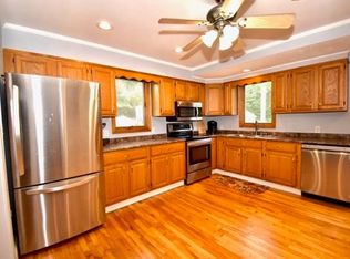 88 Valley Rd, Barre, MA 01005