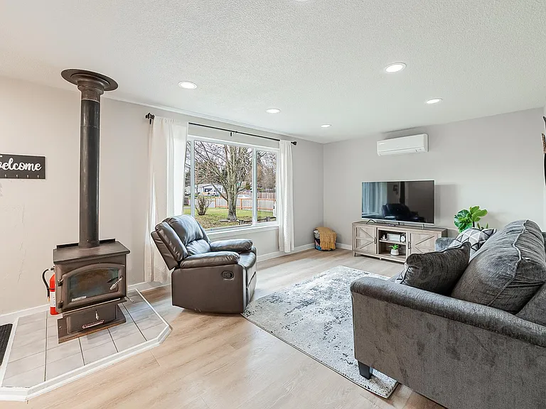 8419 Quinault Dr NE — Photo 22