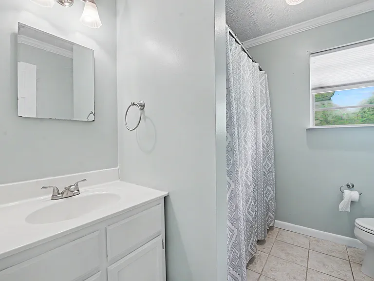 442 Woody Cir — Photo 7