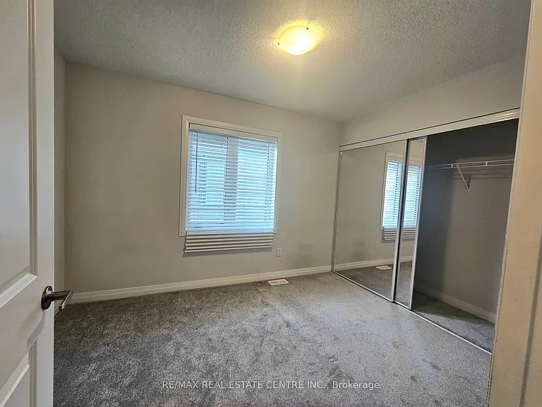 109 Freedom Cres — Photo 9