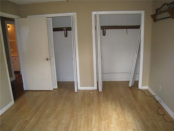 3rd image of 16318 E Mead Hill Dr