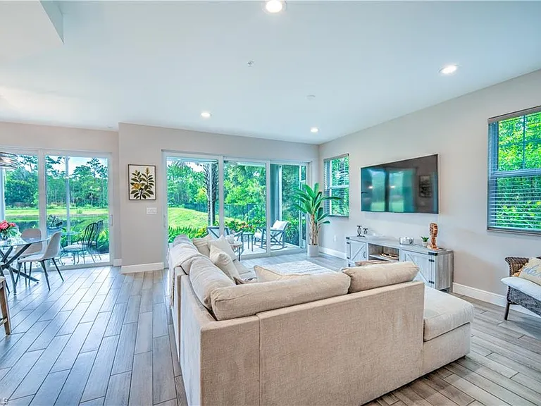 2626 Seychelles Cir #1404 — Photo 10