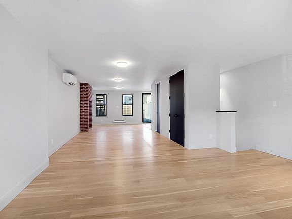4th image of 721 Lexington Ave #2