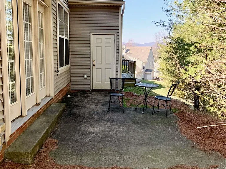 1350 Stoney Ridge Rd — Photo 16