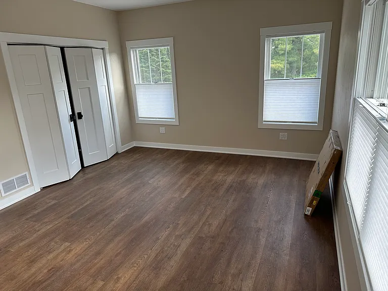 907 N Osborne Ave — Photo 5
