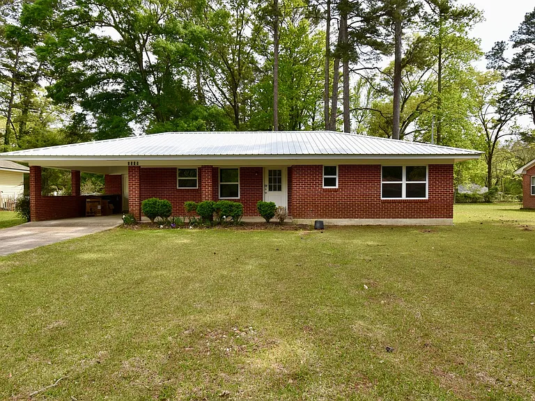 1309 Robinette Dr — Photo 2