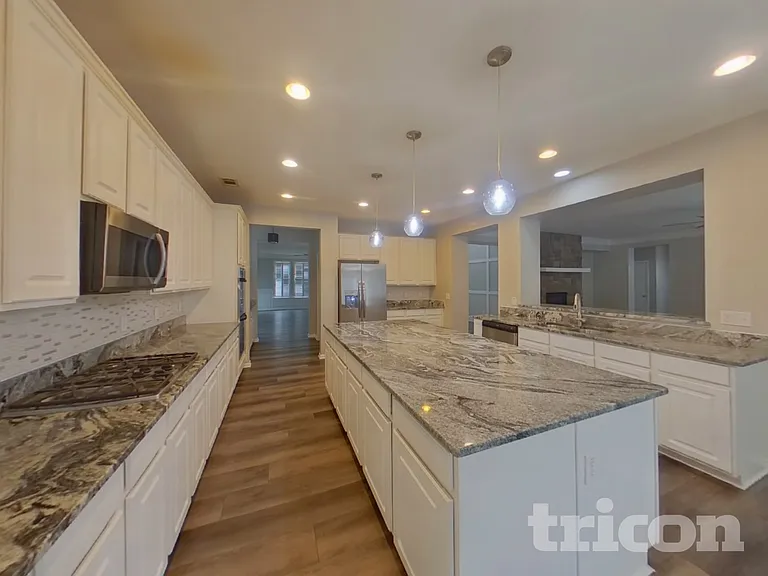 7457 Mistydawn Dr — Photo 6