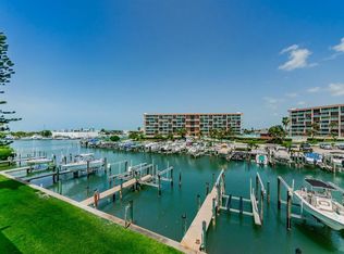 12572 Capri Cir N, Treasure Island, FL 33706