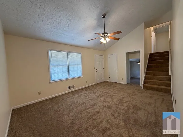 734 Marthas Dr — Photo 4