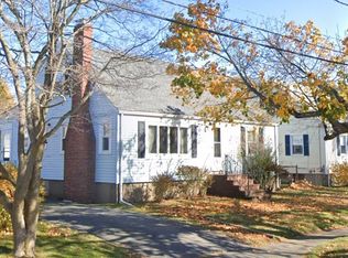 12 Rainbow Rd, Peabody, MA 01960